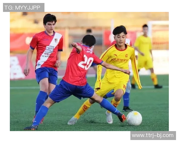 赛后分析：上海足球队与杭州足球队的技术对决及战术解析