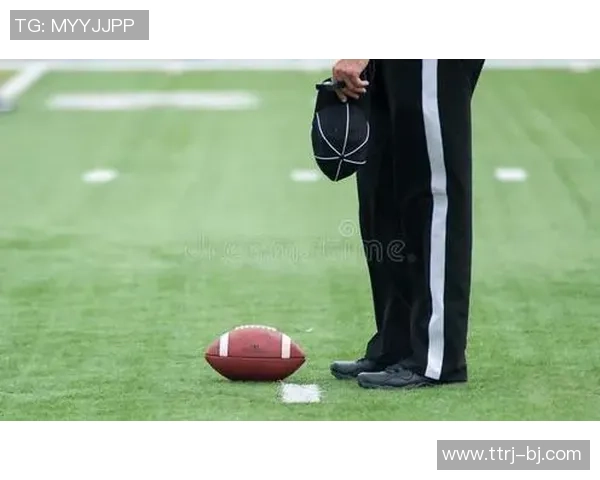 足球明星割草事件背后的故事与真相揭秘