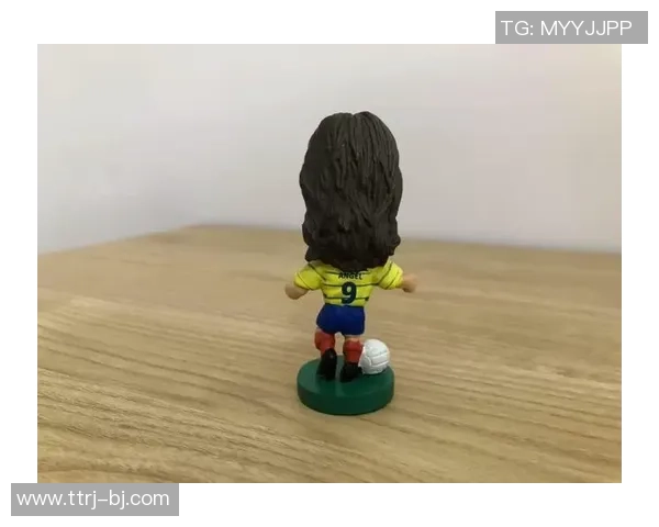 足球明星可动手办开箱体验分享与收藏价值解析 足球明星可动手办开箱体验分享与收藏价值解析