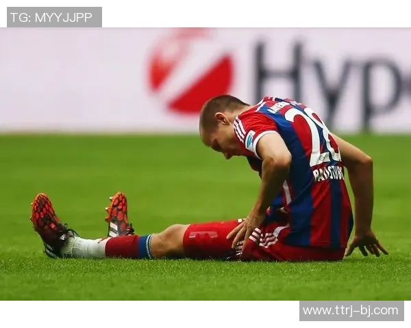 足球明星受伤瞬间揭秘伤痛背后的故事与坚持不懈的精神 足球明星受伤瞬间揭秘伤痛背后的故事与坚持不懈的精神