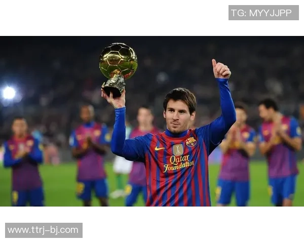 足球明星在俱乐部拼搏的精彩瞬间与背后的奋斗故事