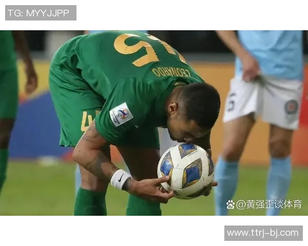 足球明星孙俊海的传奇故事与他在绿茵场上的辉煌成就揭秘