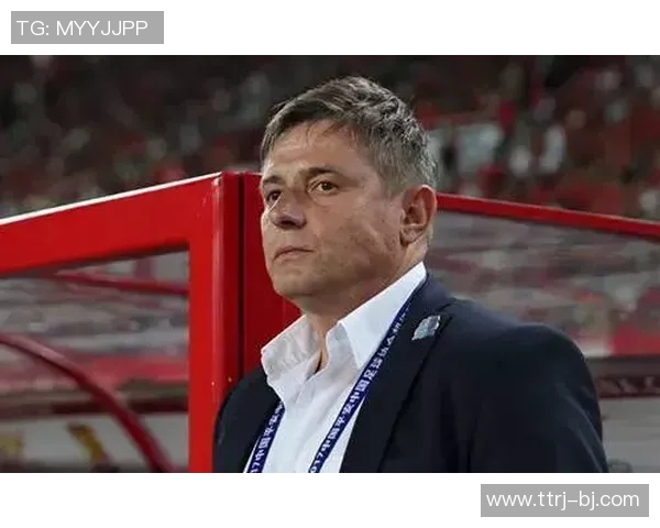 足球明星妻子为何总是那么美丽吸引眼球的秘密揭秘