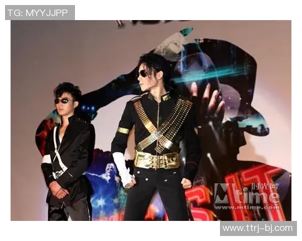 足球明星搞笑模仿小天鹅舞蹈引发全场欢笑瞬间