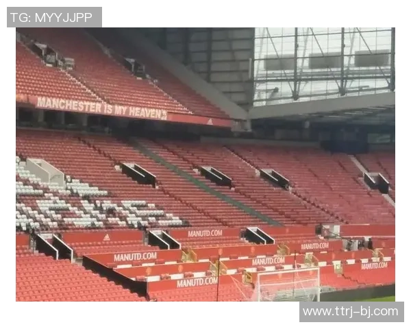 足球明星球场戒指的魅力与价值探秘：为何它成为球迷心中的珍藏之物