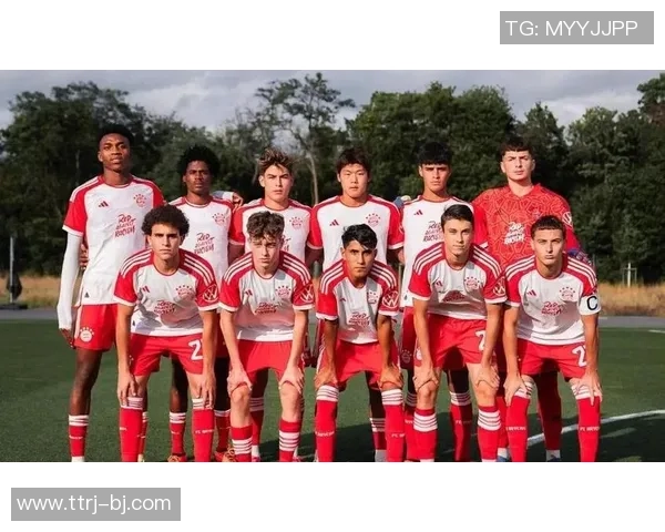 足球明星的年龄揭秘从年轻新星到经验老将的成长之路