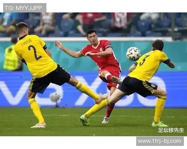 足球明星的复仇之路揭示了竞技场上的恩怨情仇与人性深处的复杂关系