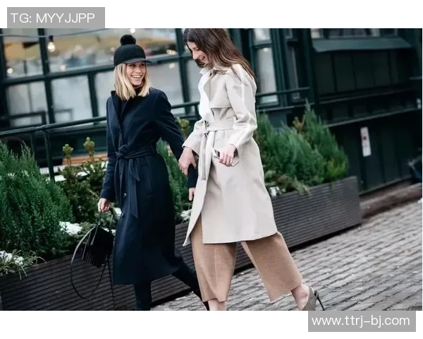 足球明星穿西装的高清图片展现魅力与风采的完美结合