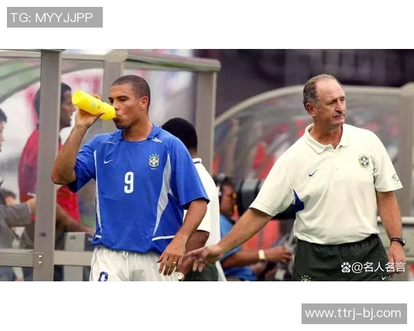 足球明星肤色对比哪位球员在场上更显白皙魅力